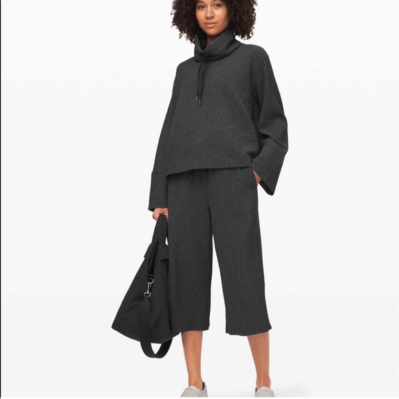 Lululemon Retreat Yourself 19" - charcoal - Picture 3 of 7